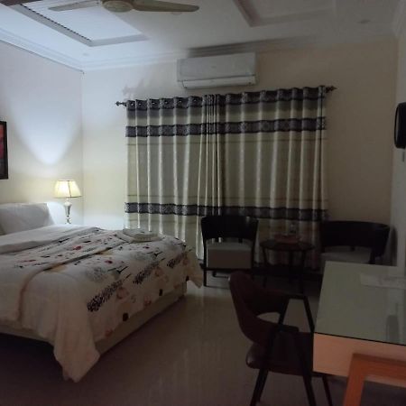 White House Residencia Hotel Rawalpindi Exterior photo